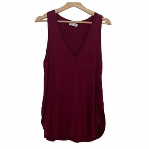 Aritzia Babaton V Neck Sleeveless Top